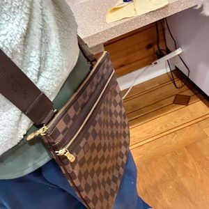Louis Vuitton Bosphor Crossbody authentic purse. Great condition.